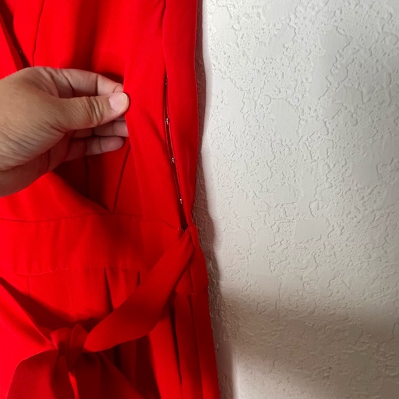 Diane Von Furstenberg Sleeveless Wide Leg Tie Waist Jumpsuit Size 0 Red - Picture 4 of 16
